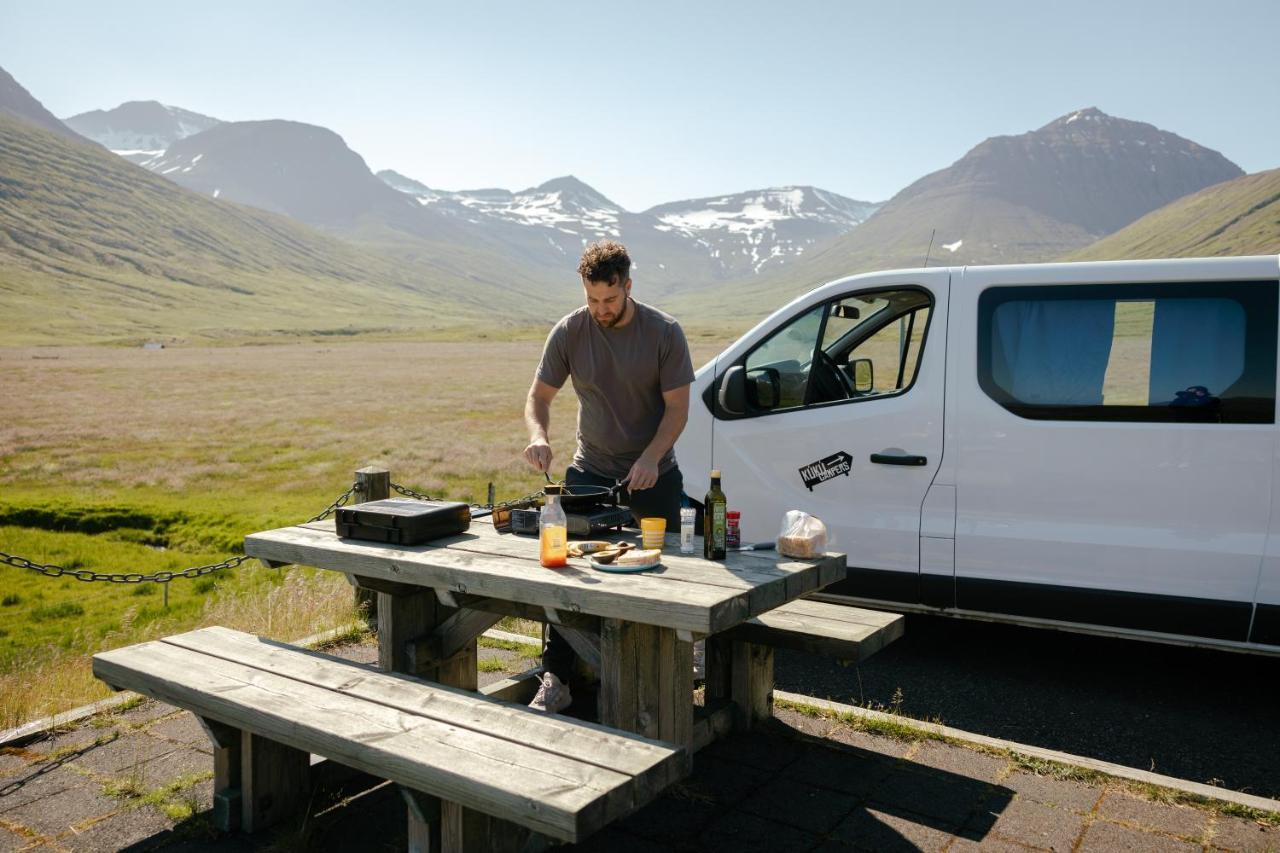 Kuku Campers - Campervans Keflavík Екстериор снимка