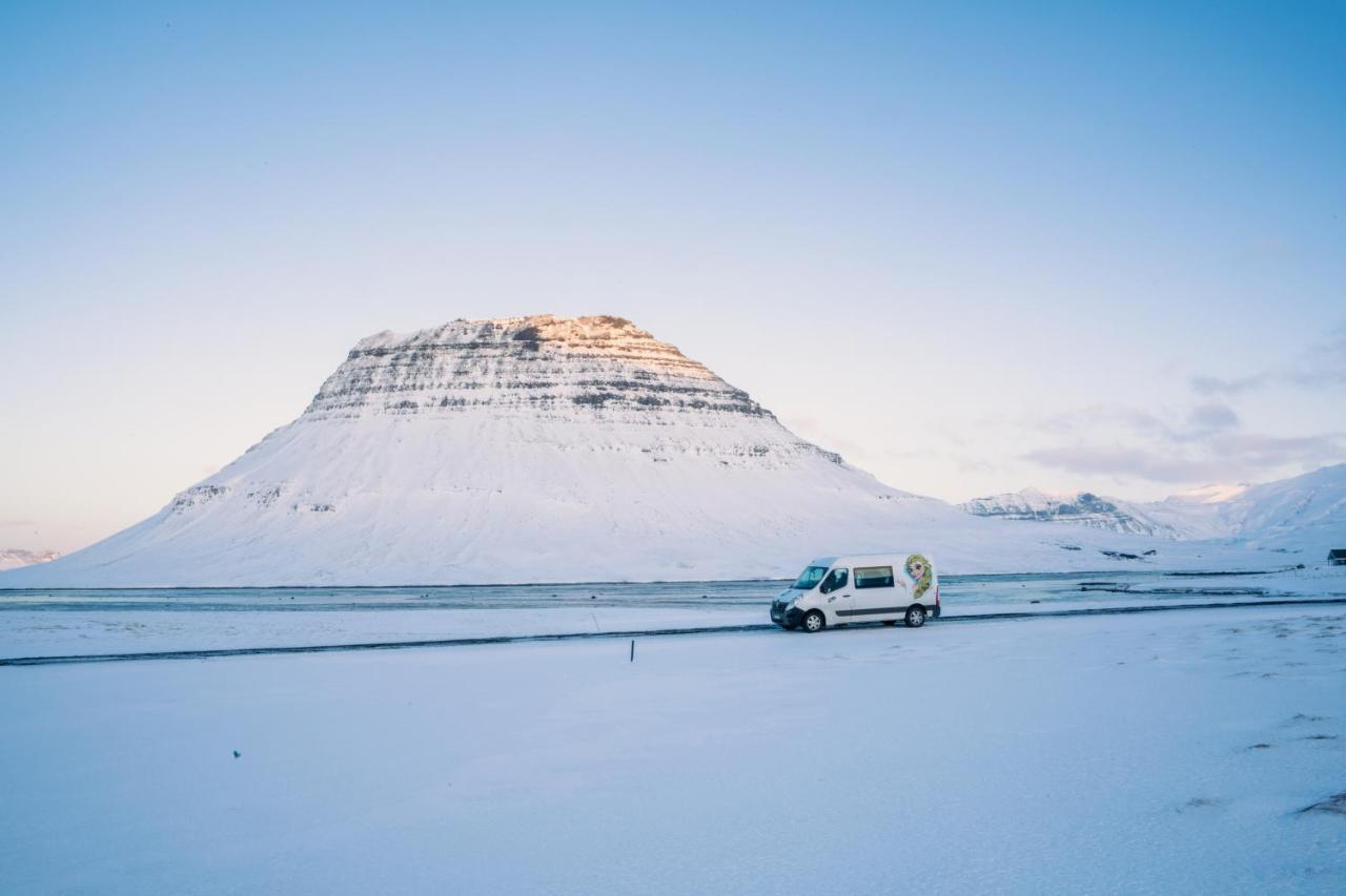 Kuku Campers - Campervans Keflavík Екстериор снимка