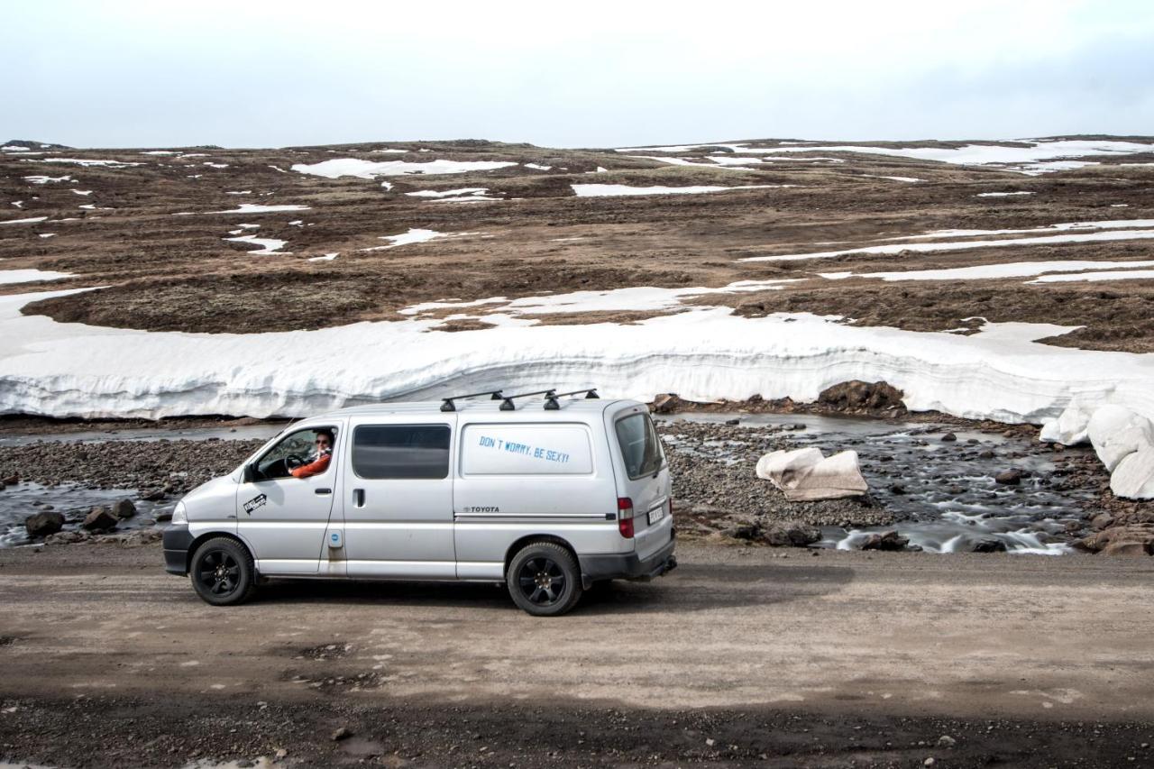 Kuku Campers - Campervans Keflavík Екстериор снимка